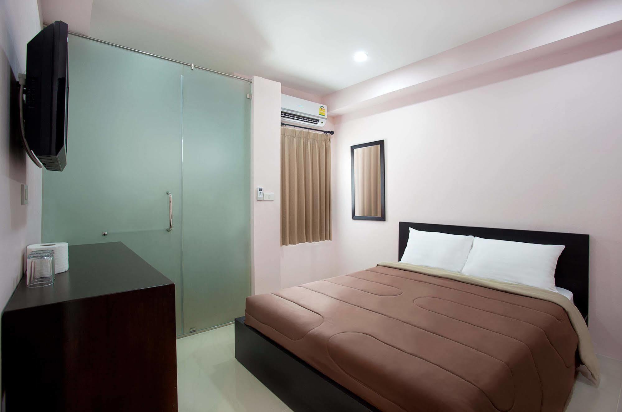 A And A Guesthouse Bangkok Exterior foto